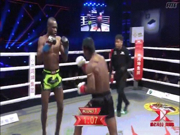 Boxing: Quyền vương Joshua điên cuồng tập luyện, đấu "kẻ thù thế kỷ"