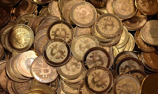 Sốc: Bitcoin giảm sâu, tuột mốc 6.000 USD