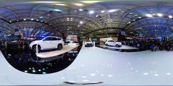 Ô tô Lexus Nhật 900 triệu đồng, Việt Nam gần 3 tỷ đồng: Đắt đỏ thuế chồng thuế
