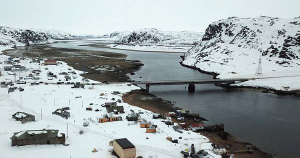 Khám phá ngôi làng phủ đầy tuyết trẳng ở vùng Bắc Cực