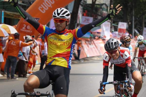 Căng thẳng cuộc đua đến các danh hiệu cá nhân giải xe đạp xuyên Việt 2018