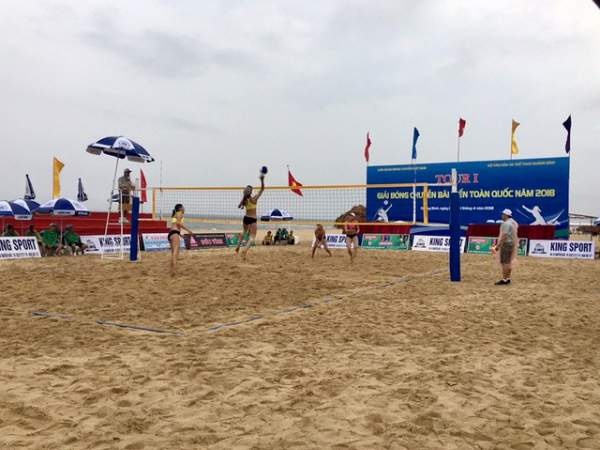 Giải bóng chuyền bãi biển toàn quốc 2018 khởi tranh tại Quảng Bình