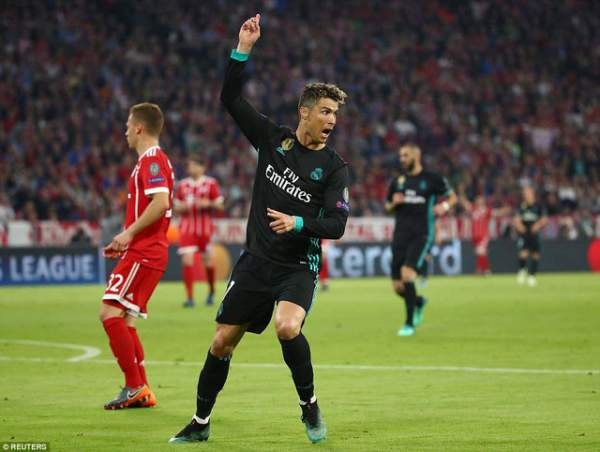 Chấm điểm trận Bayern Munich 1-2 Real Madrid: C.Ronaldo mờ nhạt