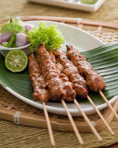 Đến Indonesia cổ vũ U23 Việt Nam, bạn nhất định không nên bỏ qua 10 món ăn này