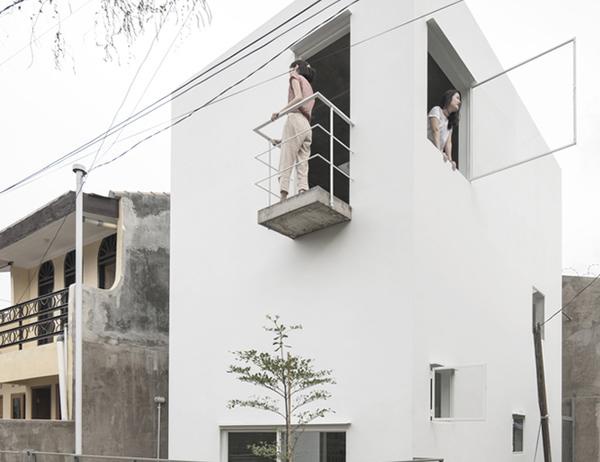 Vợ chồng trẻ xây nhà 2 tầng 45m² ở quê, bình dị mà được lên cả báo nước ngoài