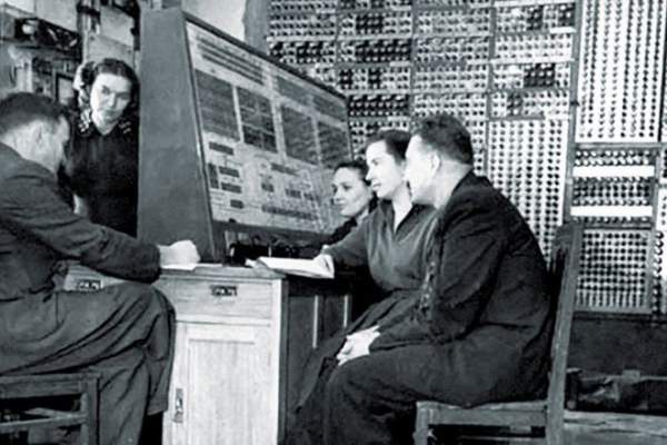 Liên Xô từng suýt phát minh ra mạng Internet như thế nào?
