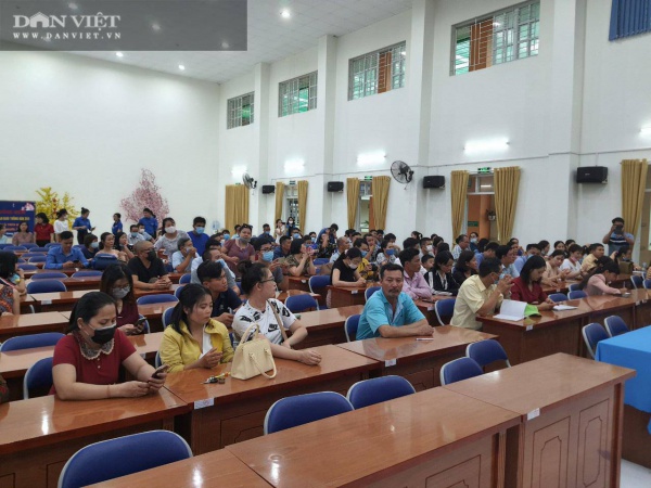Lùm xùm bữa ăn tại Trường Tiểu học Trần Thị Bưởi: Phụ huynh yêu cầu Hiệu trưởng từ chức