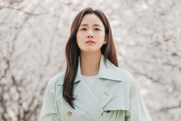 Top 10 diễn viên truyền hình nổi tiếng nhất Hàn Quốc 2020: Kim Tae Hee mất hút