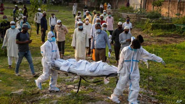 2 sự kiện "siêu lây nhiễm" góp phần làm gia tăng thảm kịch COVID-19 tại Ấn Độ