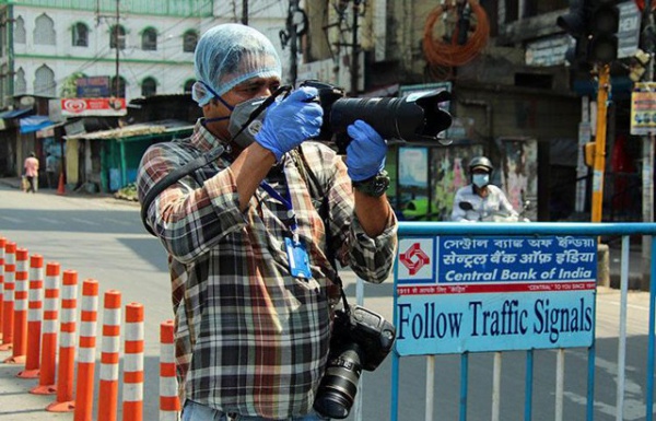 Hơn 300 phóng viên, nhà báo tại Ấn Độ qua đời do nhiễm COVID-19 trong lúc đưa tin