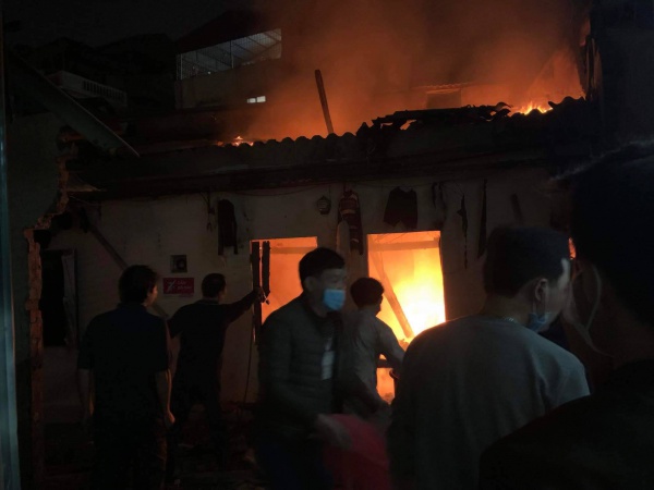 Vụ nổ bình ga ở Hà Nội: 3 người tử vong khi đang ăn uống