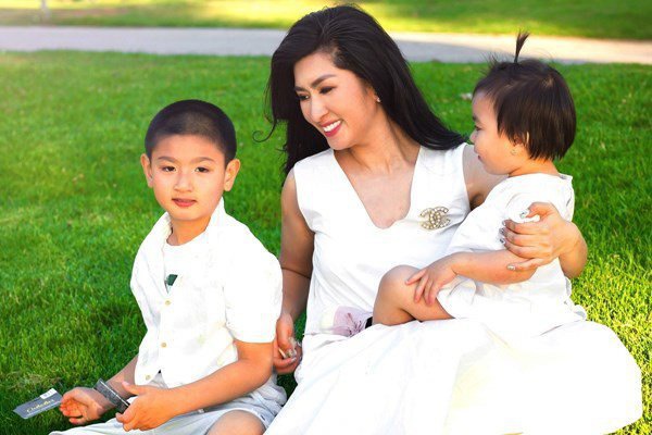 1 mình nuôi 2 con, ca sĩ Nguyễn Hồng Nhung mua biệt thự mới bên Mỹ, giá gần 30 tỷ