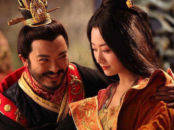 Hoàng đế Trung Hoa nghiện thuốc kích dục, một năm tuyển hơn 1.200 mỹ nữ