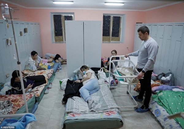 Những sản phụ sinh con dưới hầm trú bom ở Ukraine: "Tôi hy vọng con nhìn thấy hòa bình"