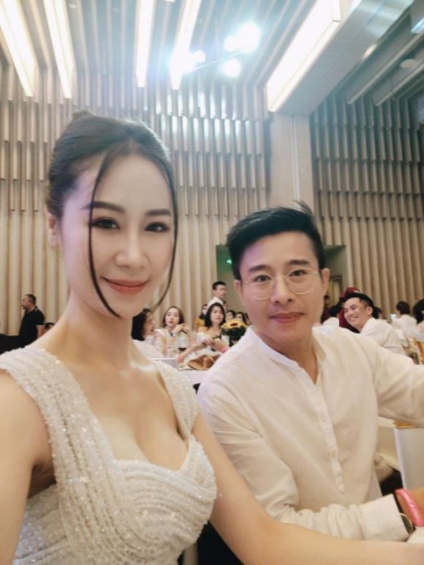 Hoa hậu Dương Thuỳ Linh cùng chồng con sống trong biệt thự, có sở thích nhẹ nhàng nhưng tốn kém