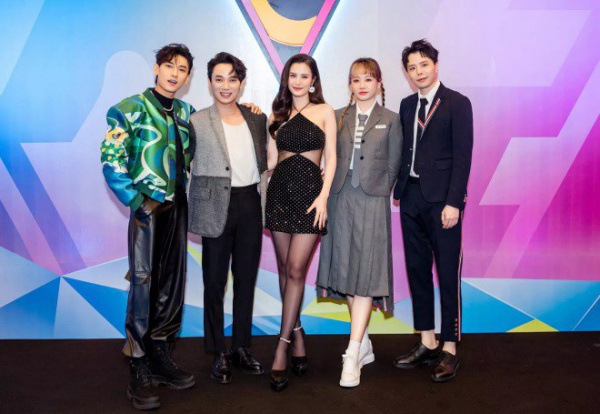 Đông Nhi, Trúc Nhân, Isaac đi tìm nhóm nhạc chuẩn Hàn Quốc trong show "sống còn"