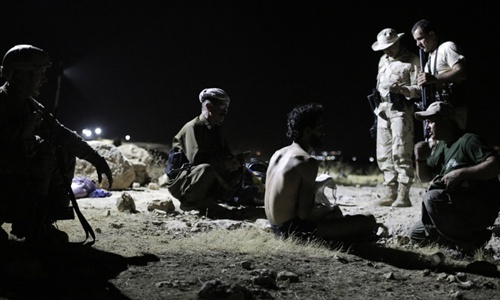 Hành trình xuyên đêm tháo chạy khỏi sào huyệt IS