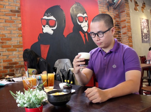 Ông chủ 8X sở hữu chuỗi cà phê ở Sài Gòn nhờ ý tưởng ‘điên’