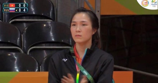 Bạn gái cổ vũ Tiến Minh thắng trận ra quân ở Olympic 2016