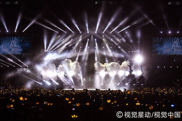 Sao Hong Kong cũng cuồng với live show của Big Bang