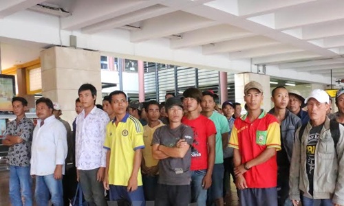 Indonesia trao trả 65 ngư dân Việt