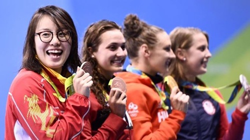 Vận động viên Trung Quốc gây sốt với biểu cảm chiến thắng