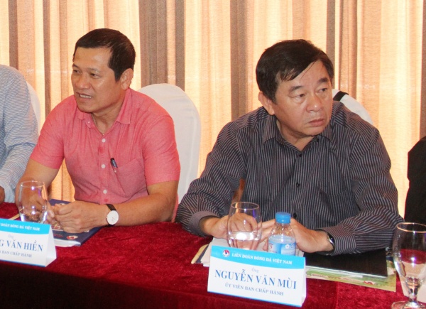 Vì sao trưởng ban trọng tài Nguyễn Văn Mùi “thoát hiểm” ngoạn mục tại VFF?
