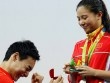 Nữ VĐV lặn Trung Quốc đoạt HCB, được cầu hôn tại chỗ