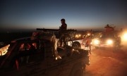 Lực lượng người Kurd tiến quân trong đêm về thành trì IS
