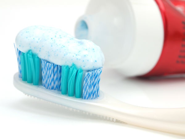 Cách dùng kem đánh răng trị bỏng