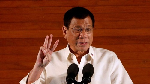 Tổng thống Philippines lên án IS, dọa tàn bạo gấp 10 lần