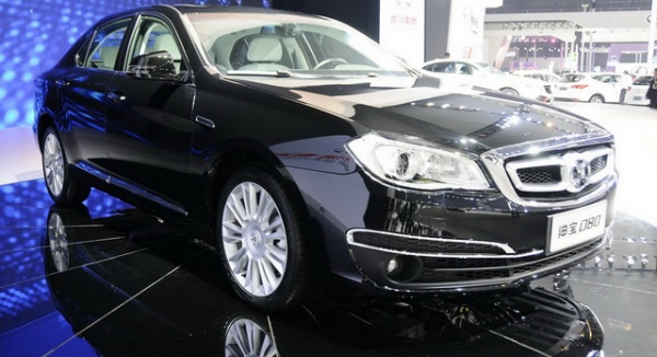 Công ty Trung Quốc làm xe dựa trên Mercedes E-Class đời cũ