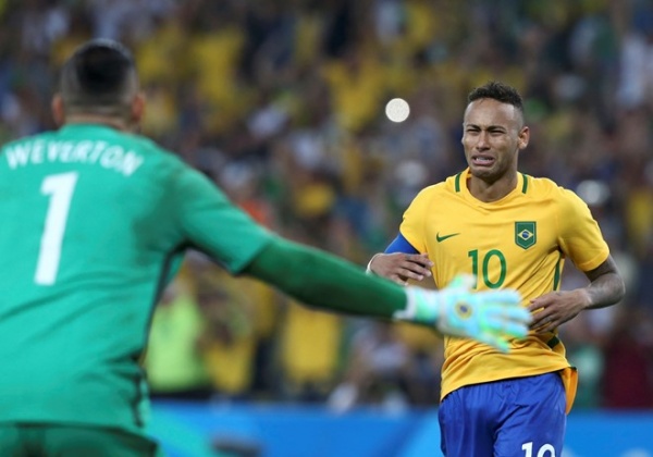 Neymar khóc khi giúp Brazil giành HCV Olympic 2016
