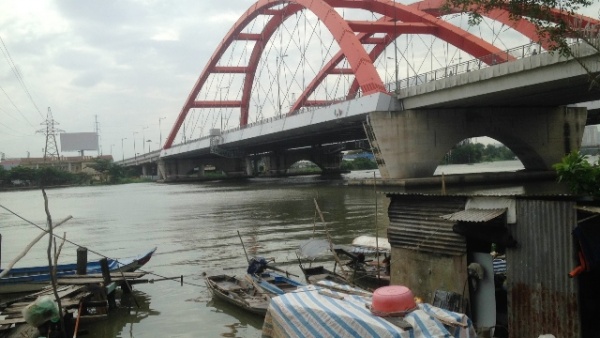 Nhảy sông Sài Gòn, được khắc tinh “hà bá” cứu sống
