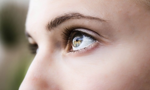 Lớp màng mỏng hơn sợi tóc giúp người mù lấy lại thị lực