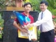 Nhà vô địch Olympia Thanh Chương nhận “mưa” phần thưởng tại quê nhà