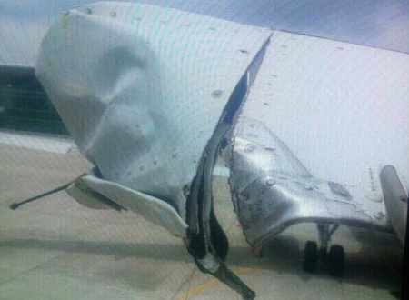 Máy bay Vietnam Airlines bị rách cánh đuôi do va cột đèn