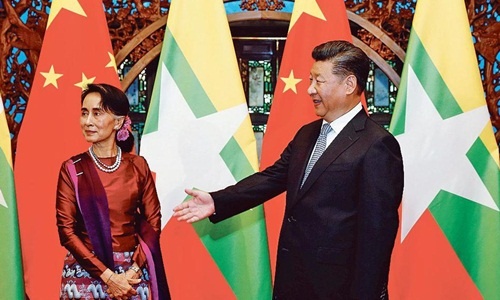 Trải thảm đón Suu Kyi, Trung Quốc muốn níu chân Myanmar