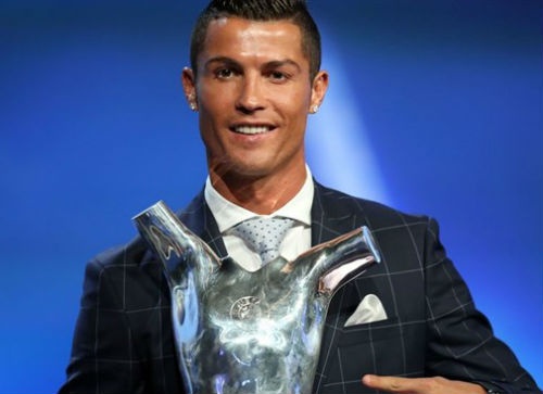 Tin HOT tối 26/8: Ronaldo giải nghệ năm 41 tuổi
