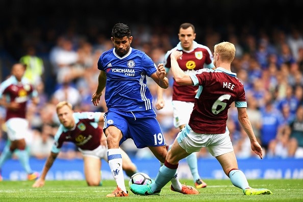 Chelsea vs Burnley (2-0, H1): Hazard, Willian lập công