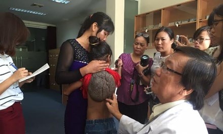 Người mắc bệnh “mai rùa” cực kỳ hiếm xuất hiện tại Việt Nam
