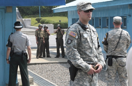 Triều Tiên dọa bắn thiết bị chiếu sáng của lính Mỹ và Hàn Quốc