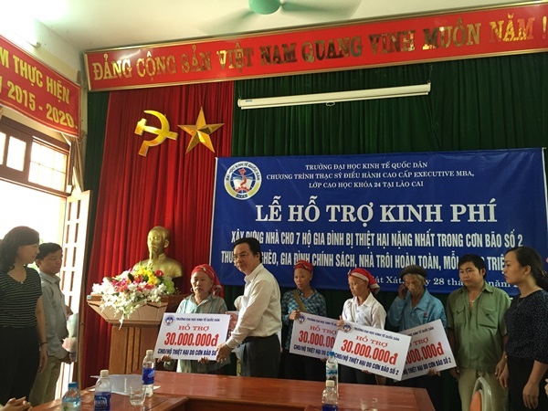Trường ĐH Kinh tế quốc dân chung tay xây nhà mới cho hộ nghèo Lào Cai bị lũ cuốn trôi nhà cửa