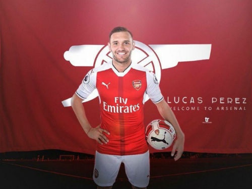 Arsenal: “Hàng rởm” Lucas Perez ăn đứt Griezmann