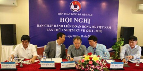 Liên đoàn bóng đá Việt Nam lại bị "tấn công"