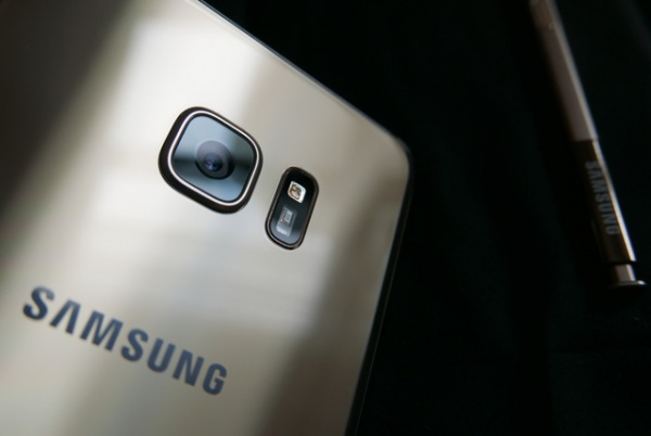 Samsung dừng bán Galaxy Note7 vì lỗi ở pin có thể gây cháy nổ