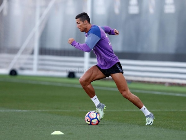 Ronaldo tăng cường tập luyện để trở lại tuần tới