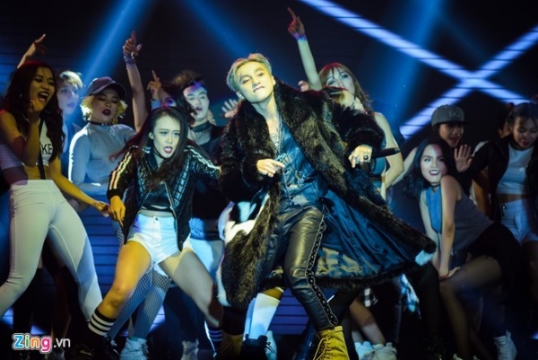 BTC giải thích việc để Sơn Tùng hát ca khúc nghi đạo nhạc