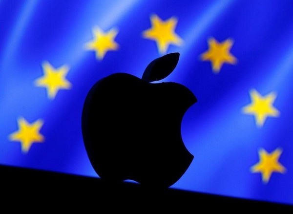 Apple: “Muốn có thuế hoặc công ăn việc làm, nhưng không thể có cả hai”
