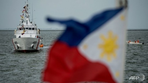 Mỹ tặng Philippines máy bay sau sự cố ngoại giao